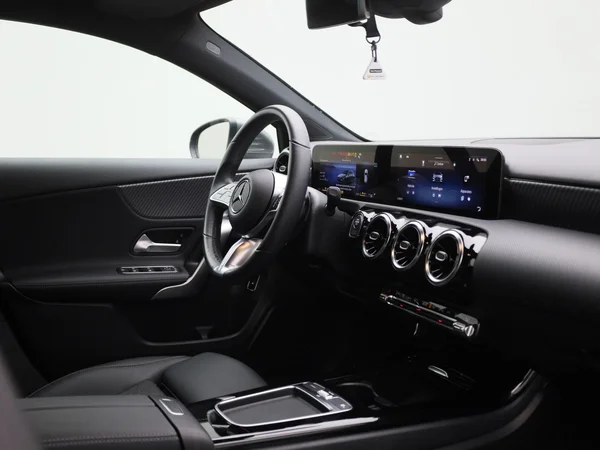 Mercedes-Benz A-Klasse (2023) — foto 26 van 40