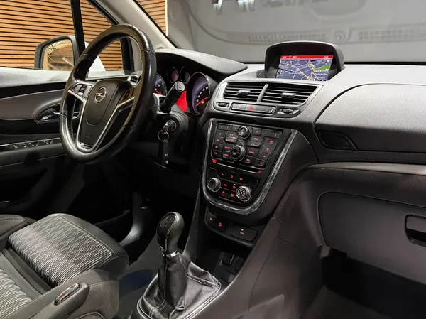 Opel Mokka (2014) — foto 6 van 22