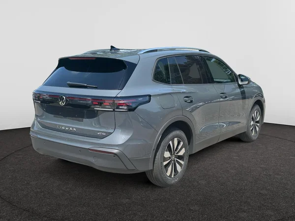 VOLKSWAGEN Tiguan (2026) — foto 20 van 24