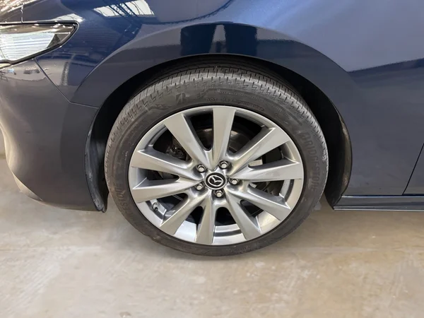 Mazda 3 (2022) — foto 3 van 29