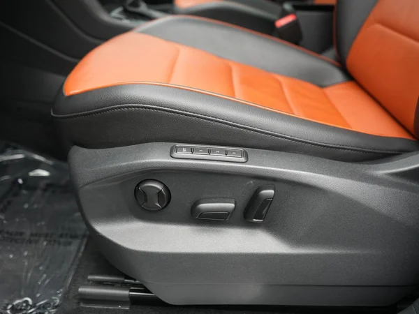 VOLKSWAGEN Tiguan Dsl (2016) — foto 31 van 31