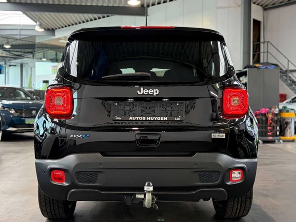 Jeep Renegade (2023) — foto 20 van 23