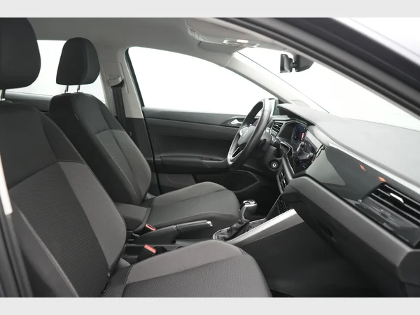 VOLKSWAGEN Polo (2024) — foto 6 van 25