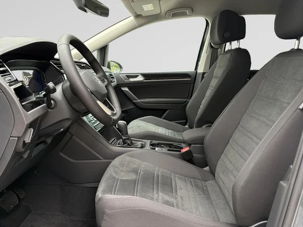 VOLKSWAGEN Touran (2026) — foto 24 van 24