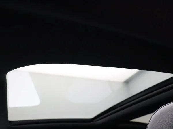 Mercedes-Benz EQE (2024) — foto 7 van 34