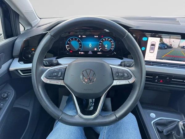 VOLKSWAGEN Golf VIII SW (2023) — foto 4 van 24