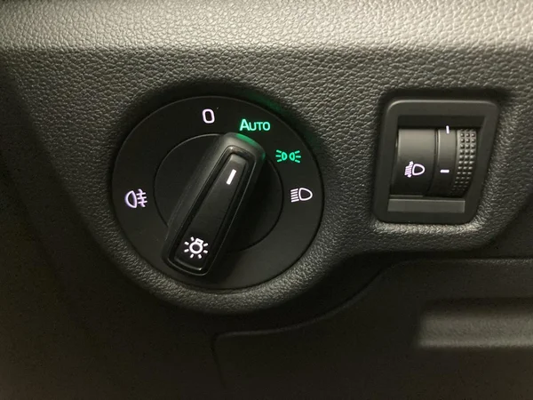 SKODA Kamiq (2022) — foto 9 van 36