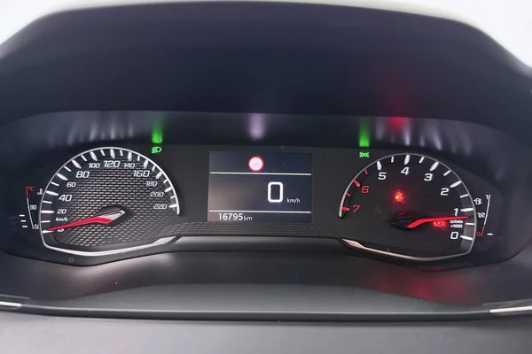 Peugeot 208 (2023) — foto 3 van 24