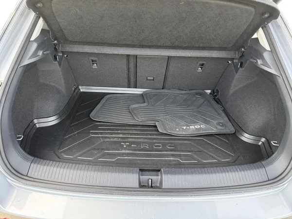 VOLKSWAGEN T-Roc (2022) — foto 11 van 25