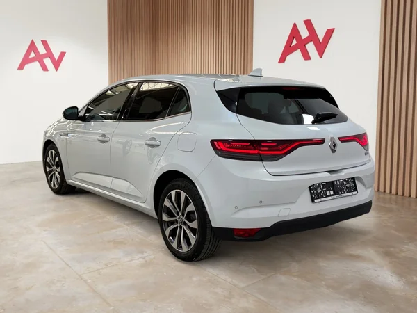 Renault Megane (2023) — foto 26 van 27