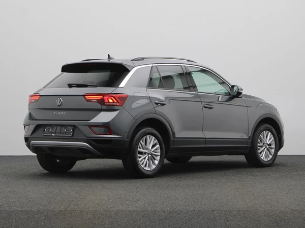 VOLKSWAGEN T-Roc (2023) — foto 12 van 19