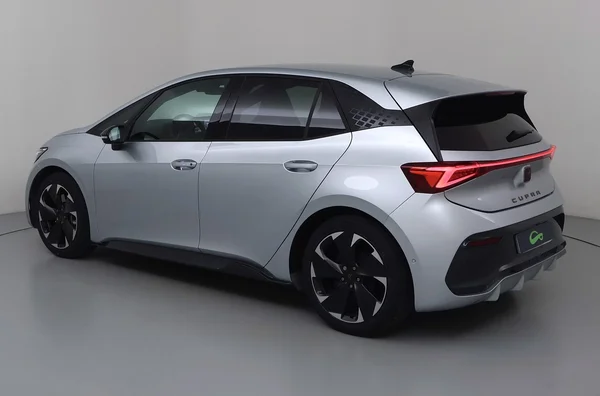 CUPRA Born (2024) — foto 17 van 23
