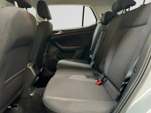 VOLKSWAGEN T-Cross (2023) — foto 6 van 19