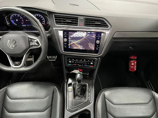 VOLKSWAGEN Tiguan (2023) — foto 20 van 20