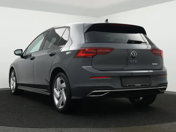 Volkswagen Golf (2022) — foto 17 van 31