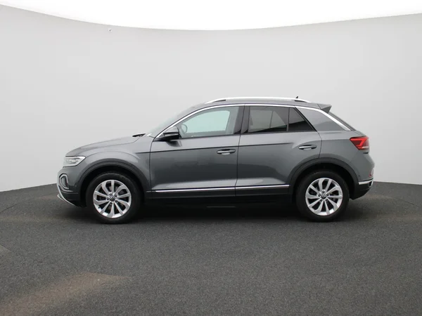 Volkswagen T-Roc (2024) — foto 35 van 39