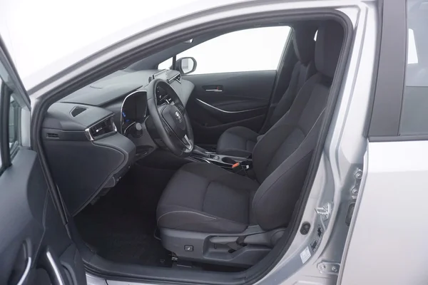 Toyota Corolla SW Hybrid (HEV) (2022) — foto 4 van 35