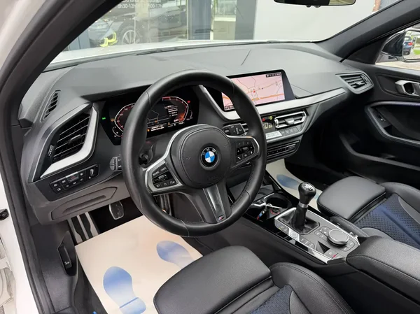 Bmw 116 (2021) — foto 23 van 24