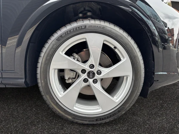 AUDI Q5 Sportback (2026) — foto 8 van 16