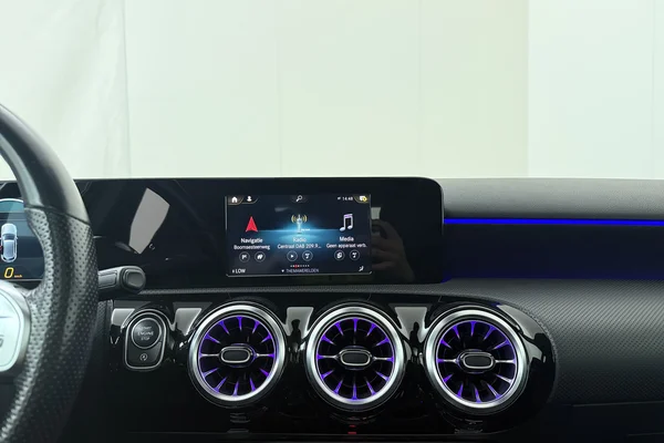Mercedes-Benz A-Class (W177) (2021) — foto 3 van 22