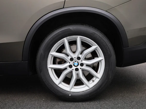 BMW X5 (2020) — foto 5 van 45