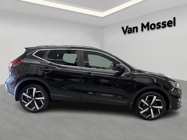 Nissan QASHQAI (2018) — foto 12 van 16