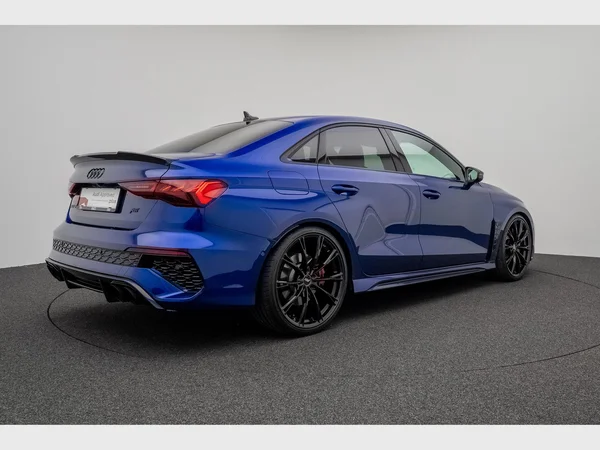 AUDI RS3 Sedan (2023) — foto 12 van 36