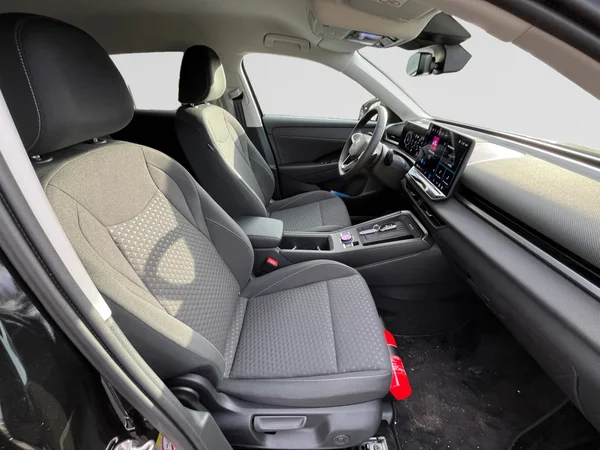 VOLKSWAGEN T-Roc (2025) — foto 24 van 24
