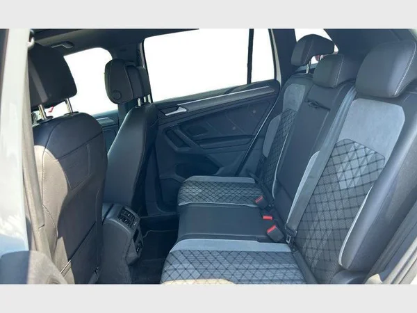Volkswagen Tiguan (2024) — foto 3 van 35