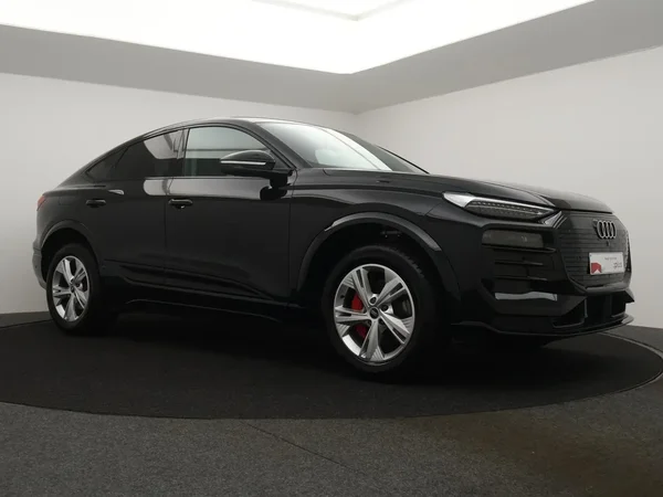 Audi Q6 e-tron (2025) — foto 12 van 24
