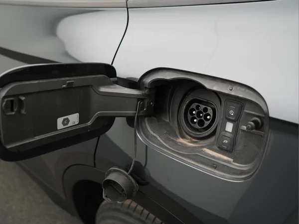 AUDI Q5 PHEV (2025) — foto 8 van 32