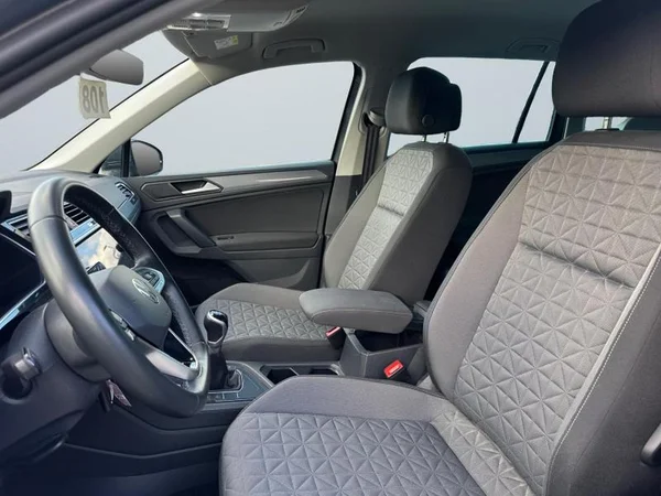 VOLKSWAGEN Tiguan Dsl (2023) — foto 2 van 35
