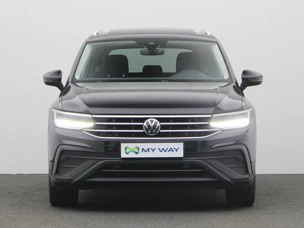 VOLKSWAGEN Tiguan Allspace (2022) — foto 2 van 21