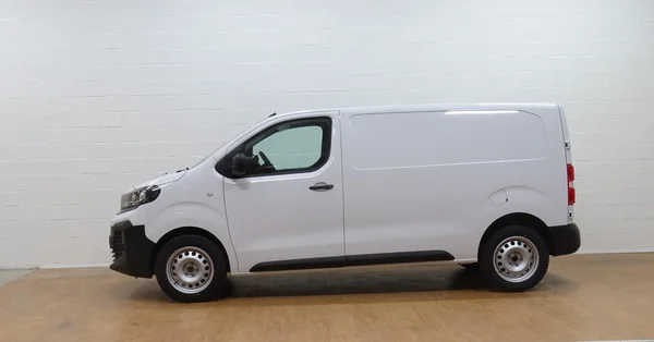 Opel Vivaro (2025) — foto 11 van 15