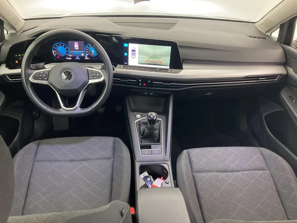 VOLKSWAGEN Golf VIII SW (2022) — foto 34 van 36