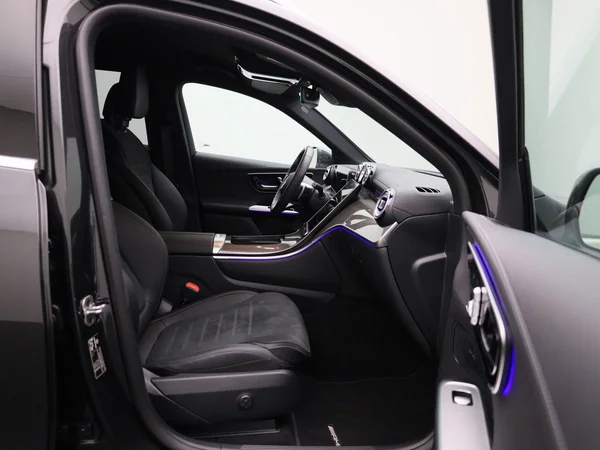 Mercedes-Benz GLC (2025) — foto 37 van 49