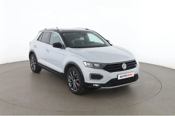 Volkswagen T-Roc (2018) — foto 14 van 16