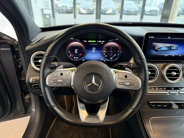 Mercedes-Benz C-Klasse (2020) — foto 5 van 24