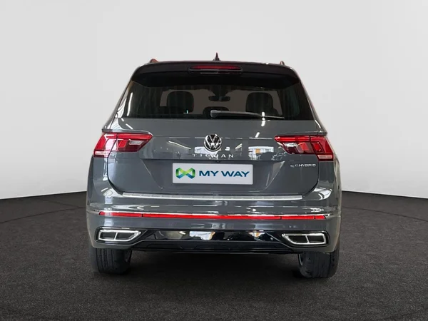 VOLKSWAGEN Tiguan eHybrid (PHEV) (2022) — foto 17 van 22