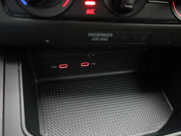 SEAT Arona (2023) — foto 17 van 40