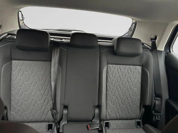 VOLKSWAGEN T-Cross (2024) — foto 3 van 16