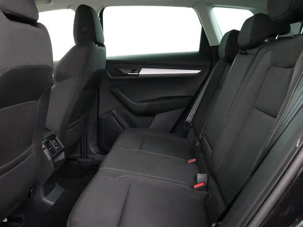 SKODA Karoq (2025) — foto 4 van 18