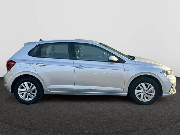 VOLKSWAGEN Polo (2022) — foto 9 van 18