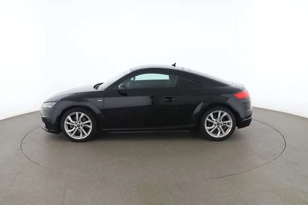 Audi TT (2022) — foto 9 van 16