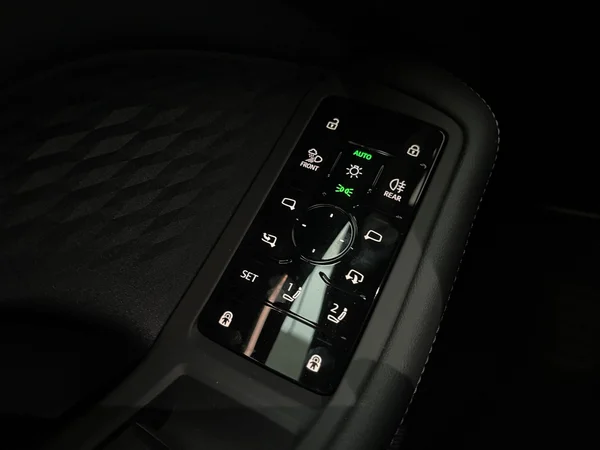 AUDI A6 (2025) — foto 12 van 14