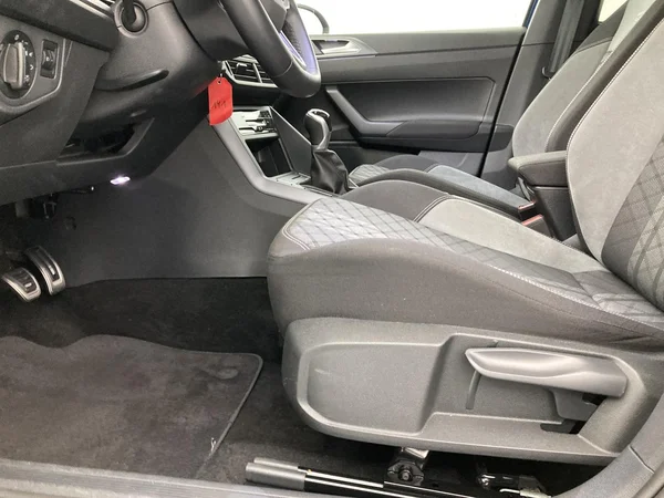 VOLKSWAGEN Taigo (2025) — foto 20 van 36