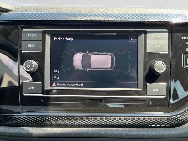 VOLKSWAGEN Polo (2023) — foto 5 van 21