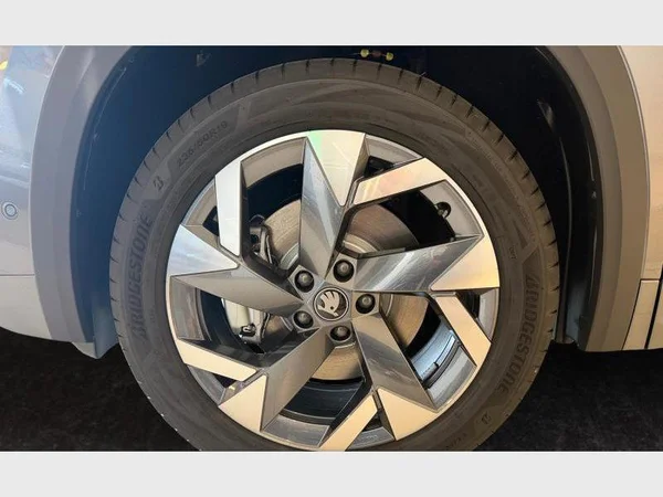 SKODA Kodiaq (2026) — foto 25 van 28