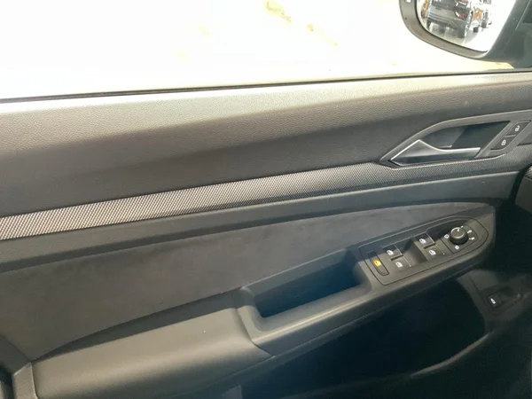 VOLKSWAGEN Golf VIII SW (2025) — foto 7 van 22