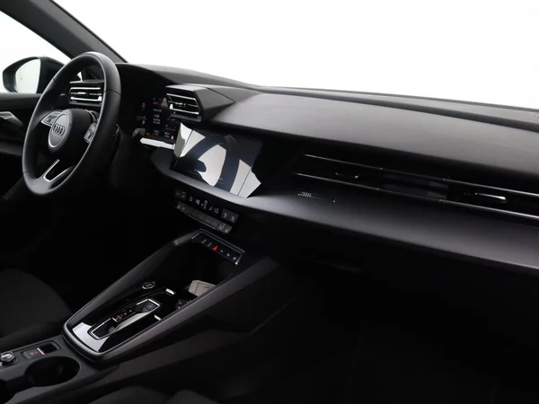 AUDI A3 Sportback (2025) — foto 10 van 18